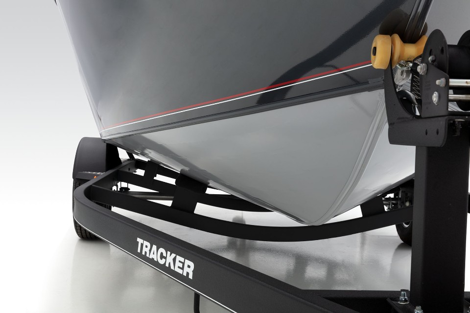 2019 PRO GUIDE V-175 SC - TRACKER Deep V Multi-Species Boat