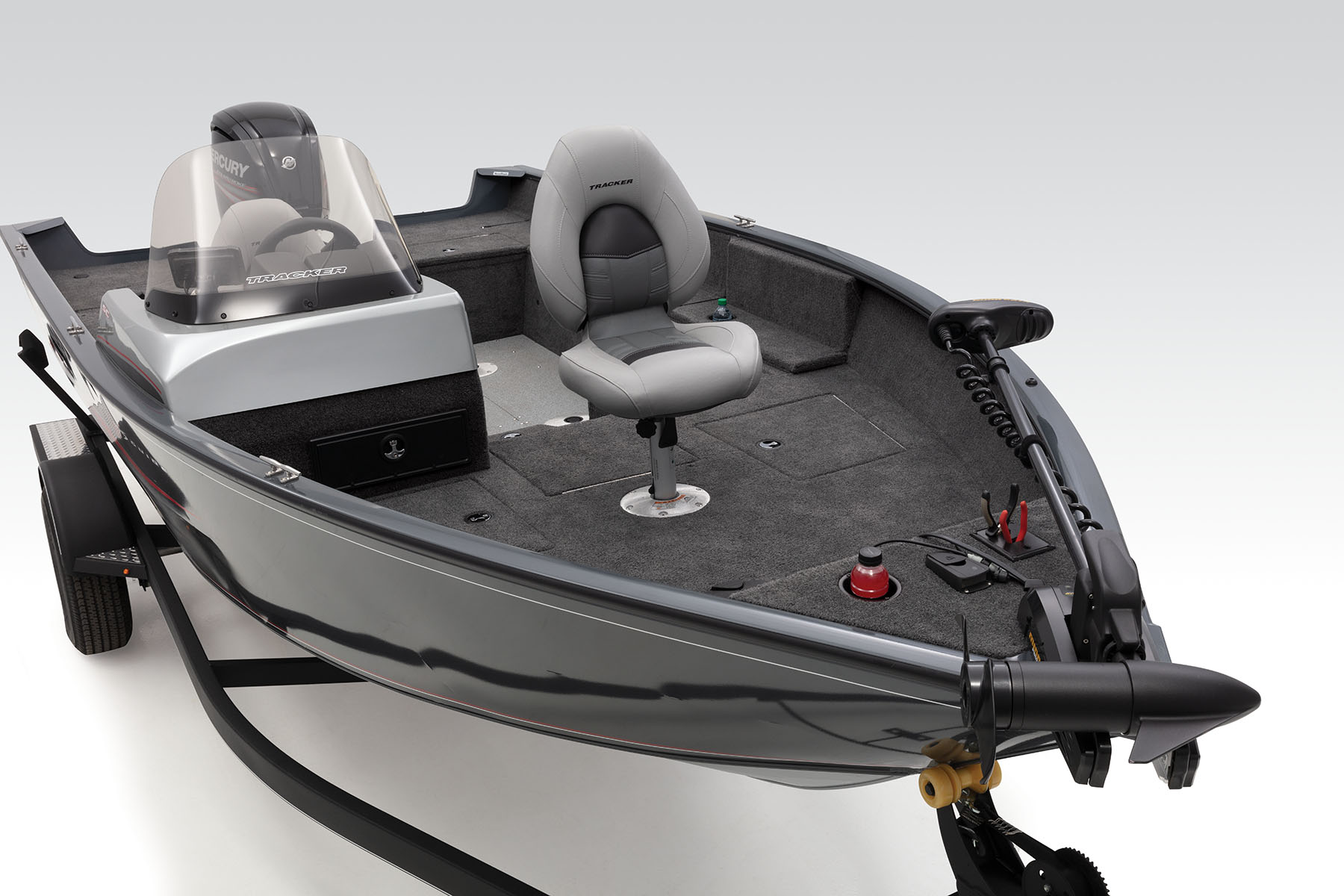 2019 PRO GUIDE V-175 SC - TRACKER Deep V Multi-Species Boat