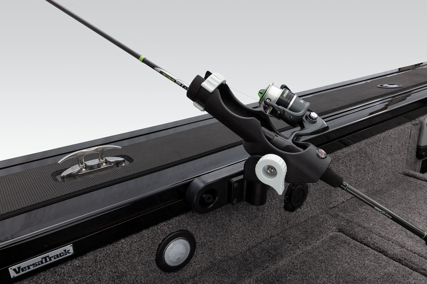 2019 TARGA V-19 Combo Tournament Edition - TRACKER Deep V Multi-Species Boat