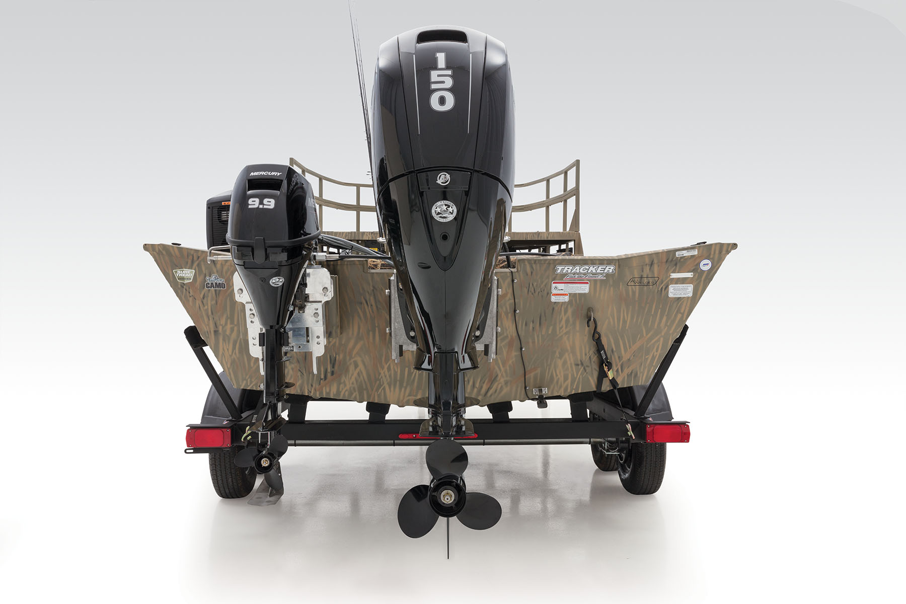 GRIZZLY 2072 CC Sportsman w/ Kicker TRACKER Welded Jon Boat