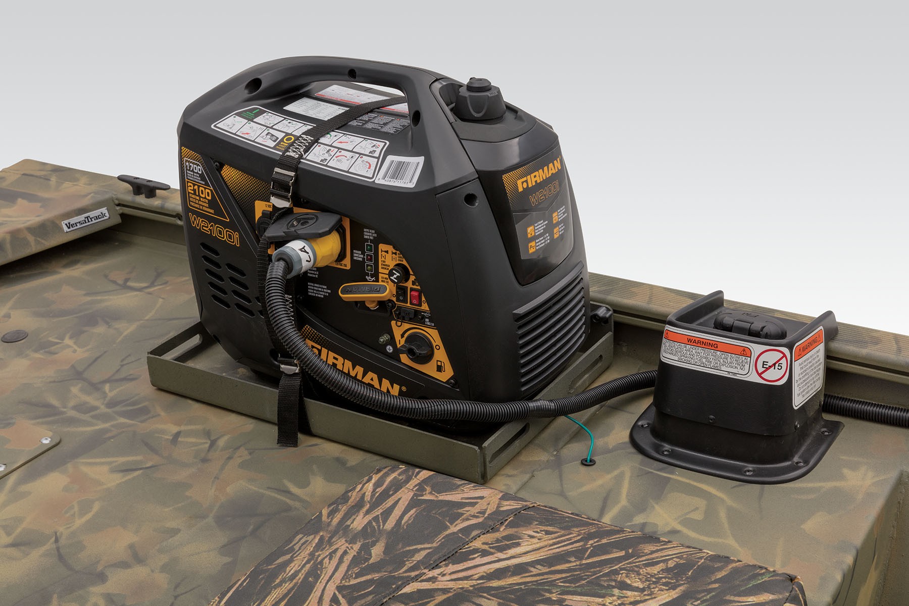 GRIZZLY 2072 CC Sportsman TRACKER Welded Jon Boat