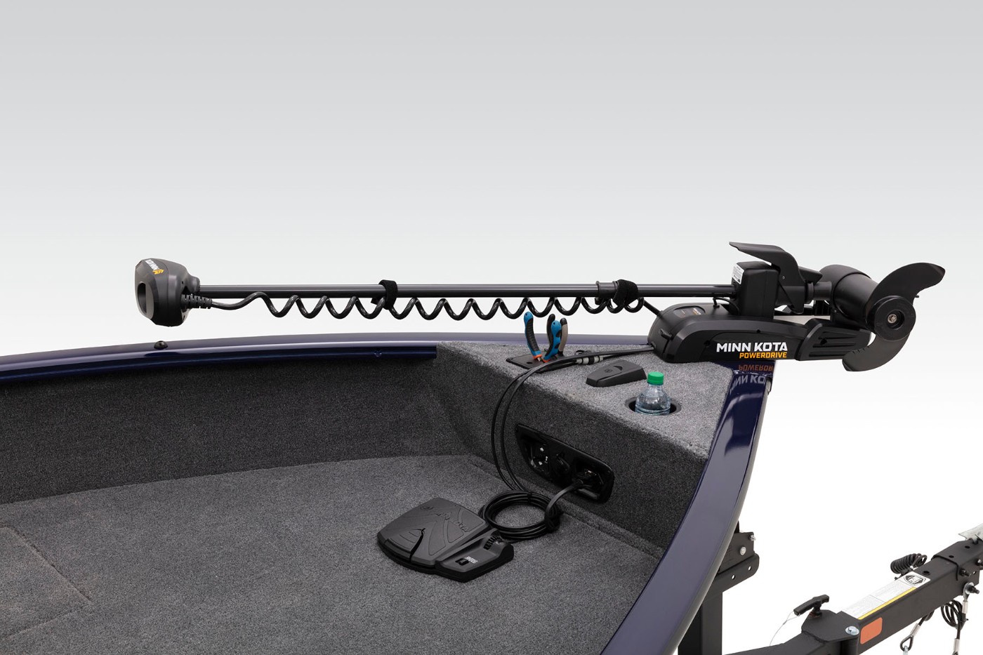 PRO GUIDE V-175 Combo - 2022 TRACKER Deep V Fish and Ski Boat