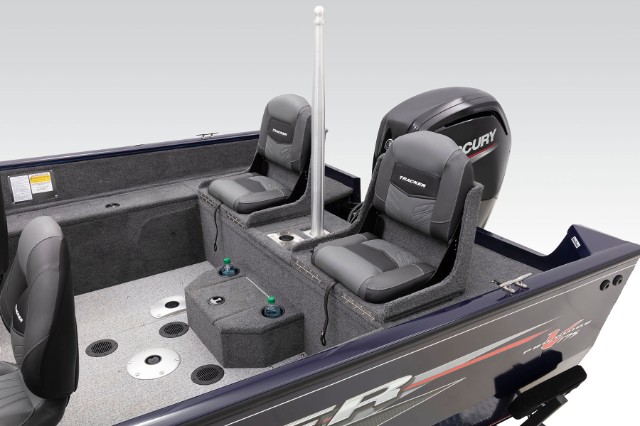 PRO GUIDE V-175 Combo - TRACKER Deep V Fish and Ski Boat