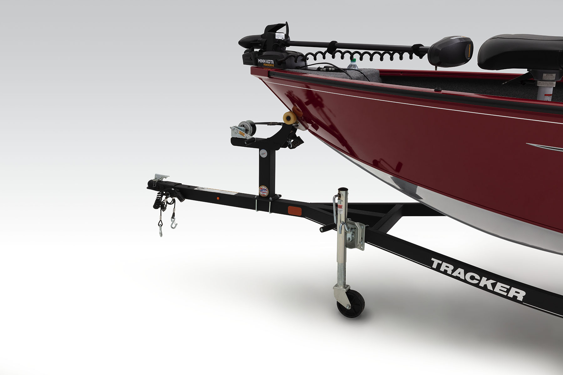 SUPER GUIDE V-16 T - TRACKER Deep V Fishing Boat