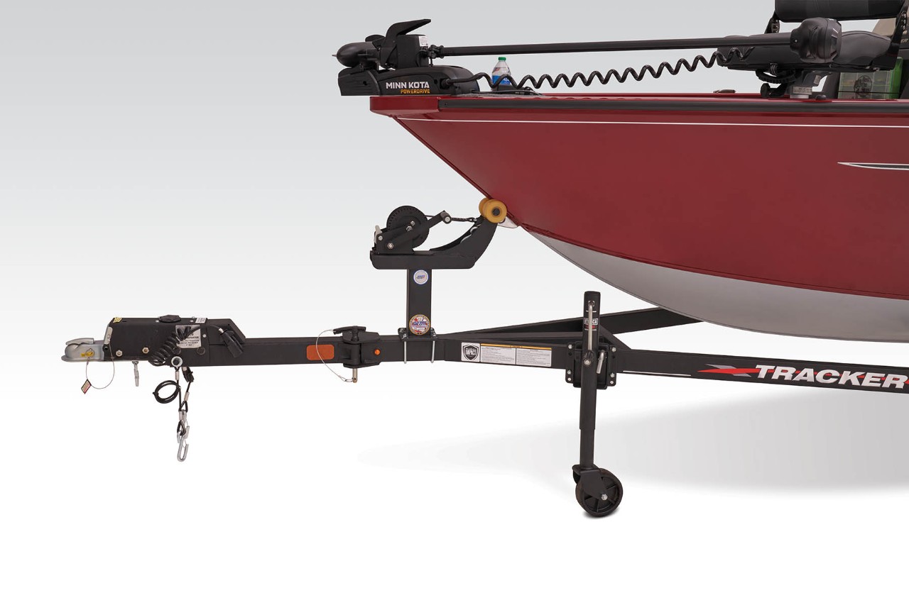 PRO GUIDE V-16 SC - TRACKER Deep V Multi-Species Boat