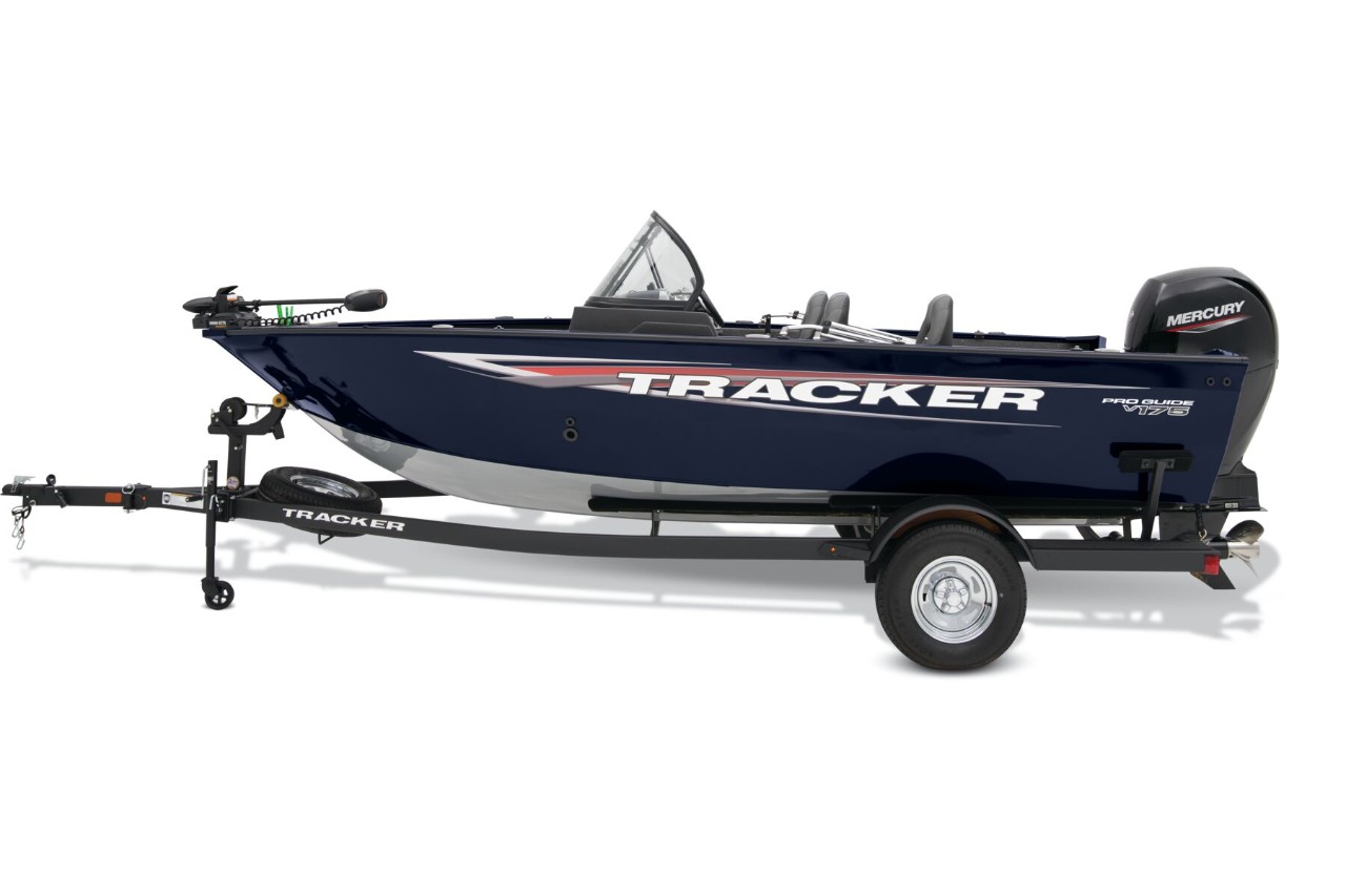 TRACKER PRO GUIDE V-175 Combo | 17ft. 7in. Deep V Fish and Ski Boat