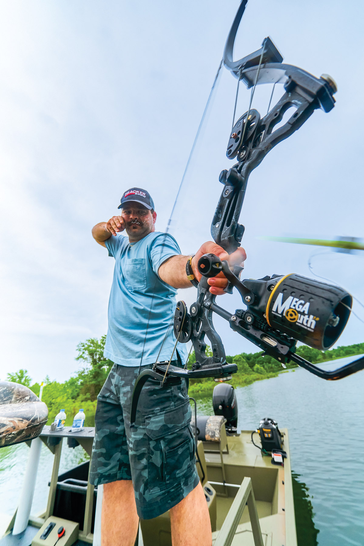 Bowfisherman