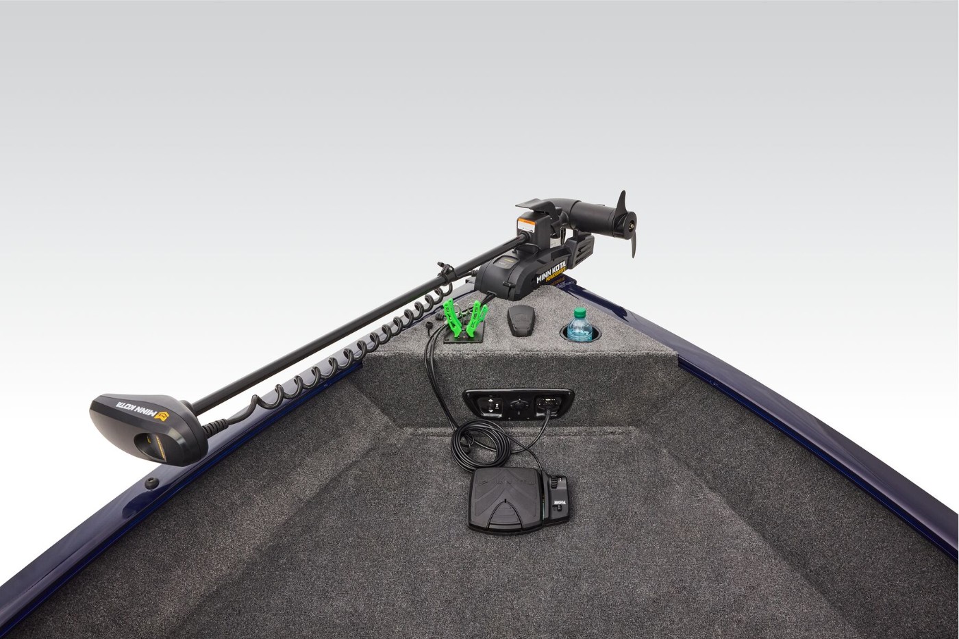 TRACKER PRO GUIDE V-175 WT | 17ft. 7in. Deep V Fishing Boat